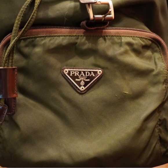 Prada authentic dark green nylon backpack - Picture 2 of 7